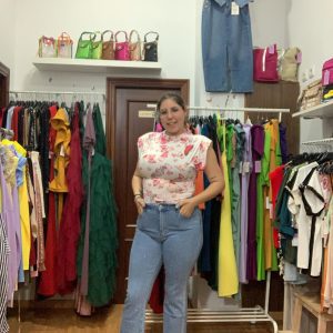 Pantalón vaquero con brillo
