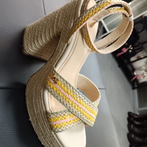 Sandalias de tacón Mareen. (Blogger) - amarillo pastel, 37